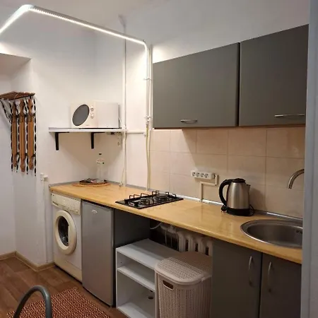 на єврейській *