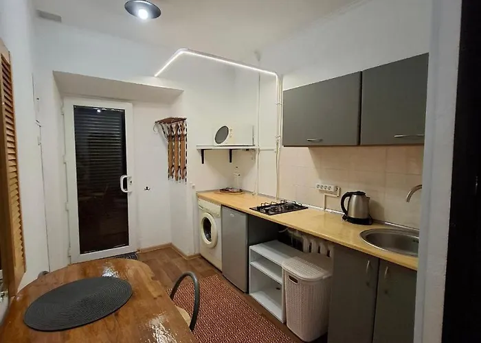 Apartman на єврейській *